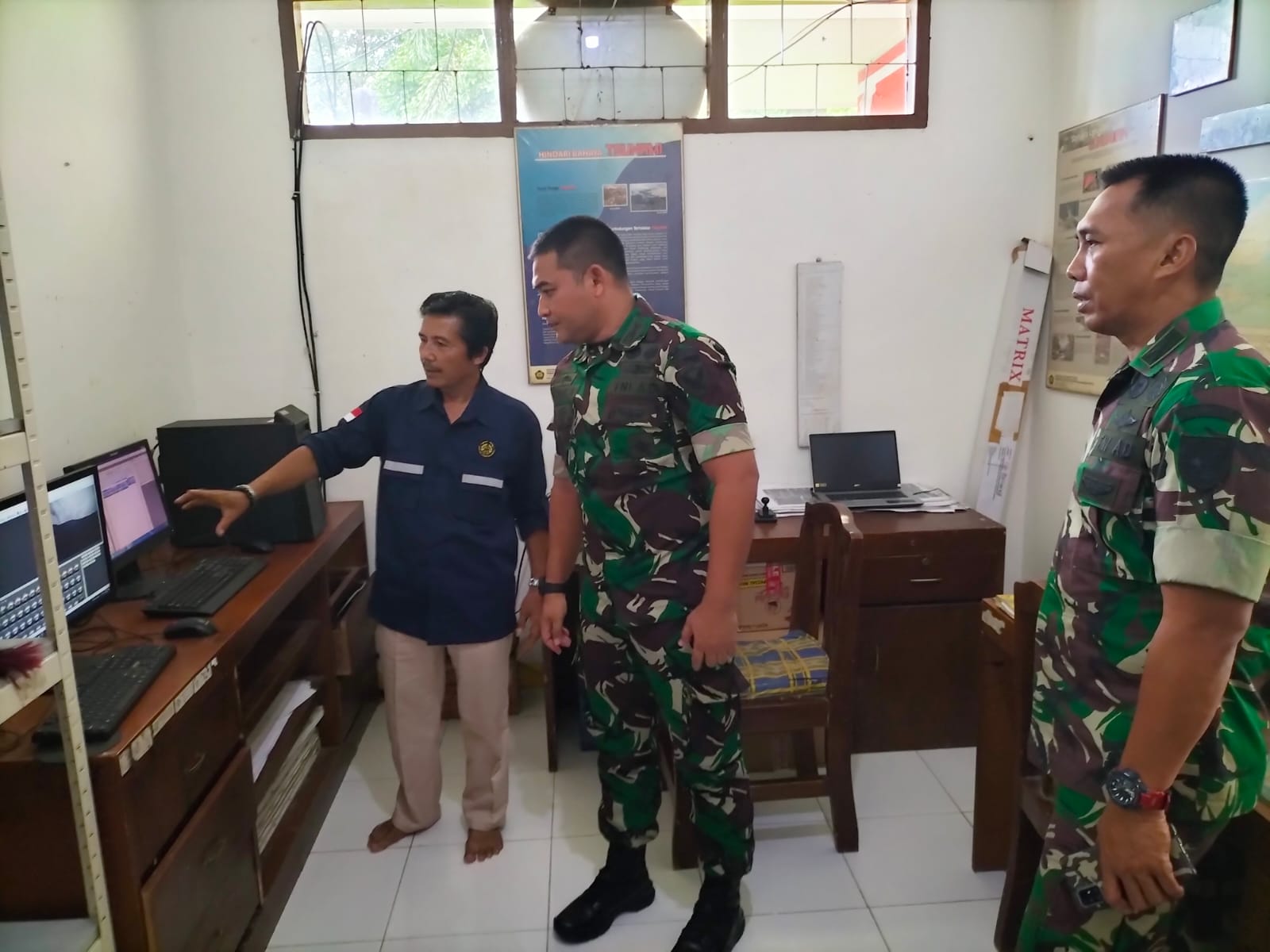 Dandim 0421/Ls Tinjau Pos Pengamatan Gunung Anak Krakatau