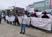 Aksi Damai di Lakukan Oleh Yayasan Lingkungan Hidup Sebar Didepan Kejaksaan tinggi Bengkulu