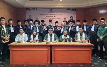 12 Advokat PERSADIN Ikuti Sumpah di PT Banten, Oking Apresiasi Pengadilan